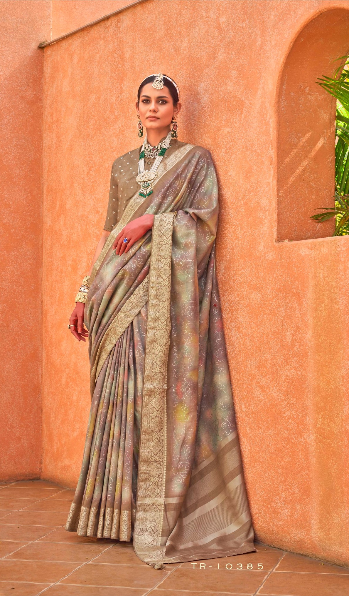 trirath ragan tarang 10385 saree