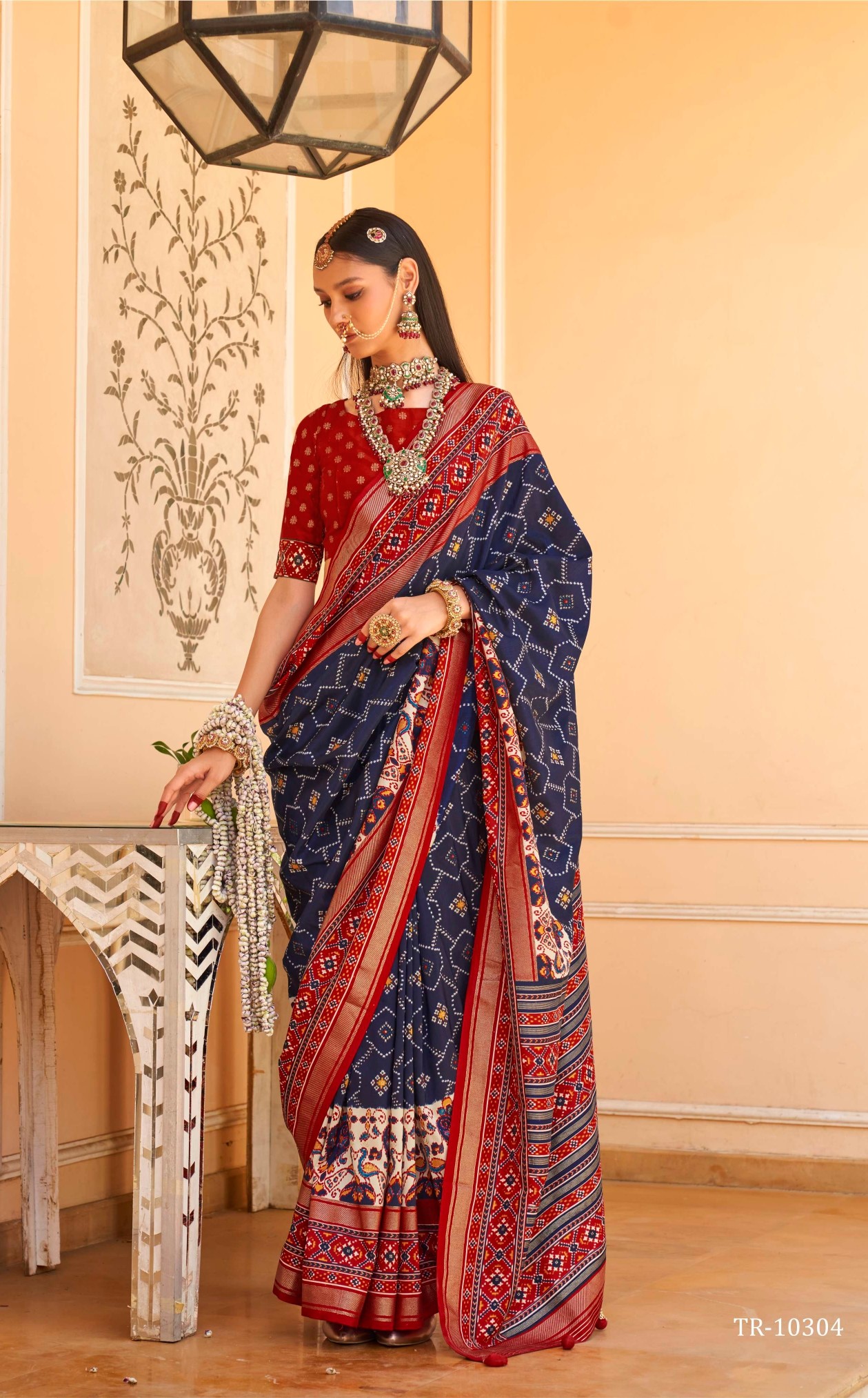 TRIRATH RUDRAKSH PATOLA 10304 SAREE